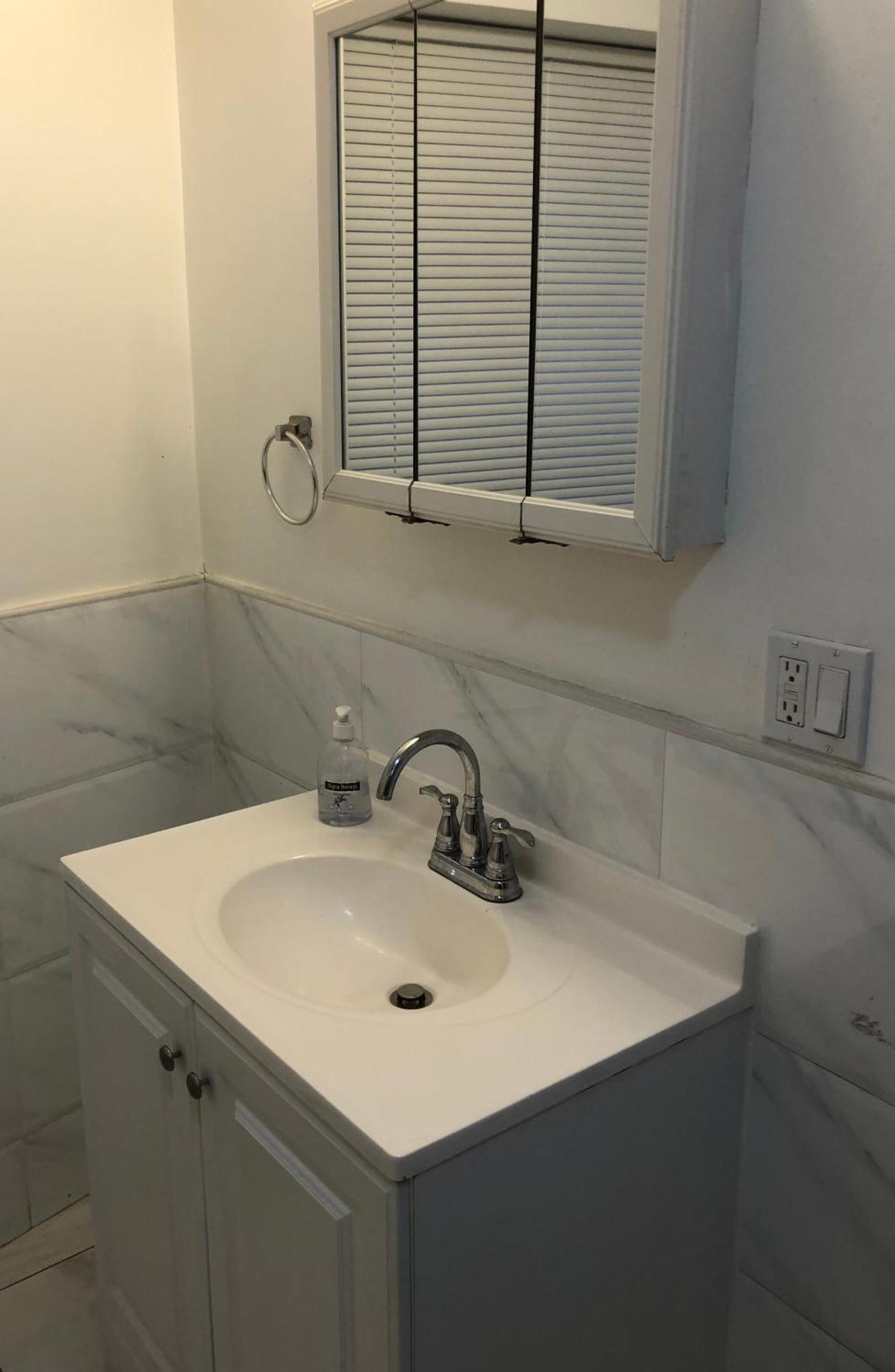 Large And Private Apartment Can Sleep Up To 8 People Comfortably With Direct Nyc Manhattan Train Only 5 Minute Walk Away Elizabeth Exterior foto